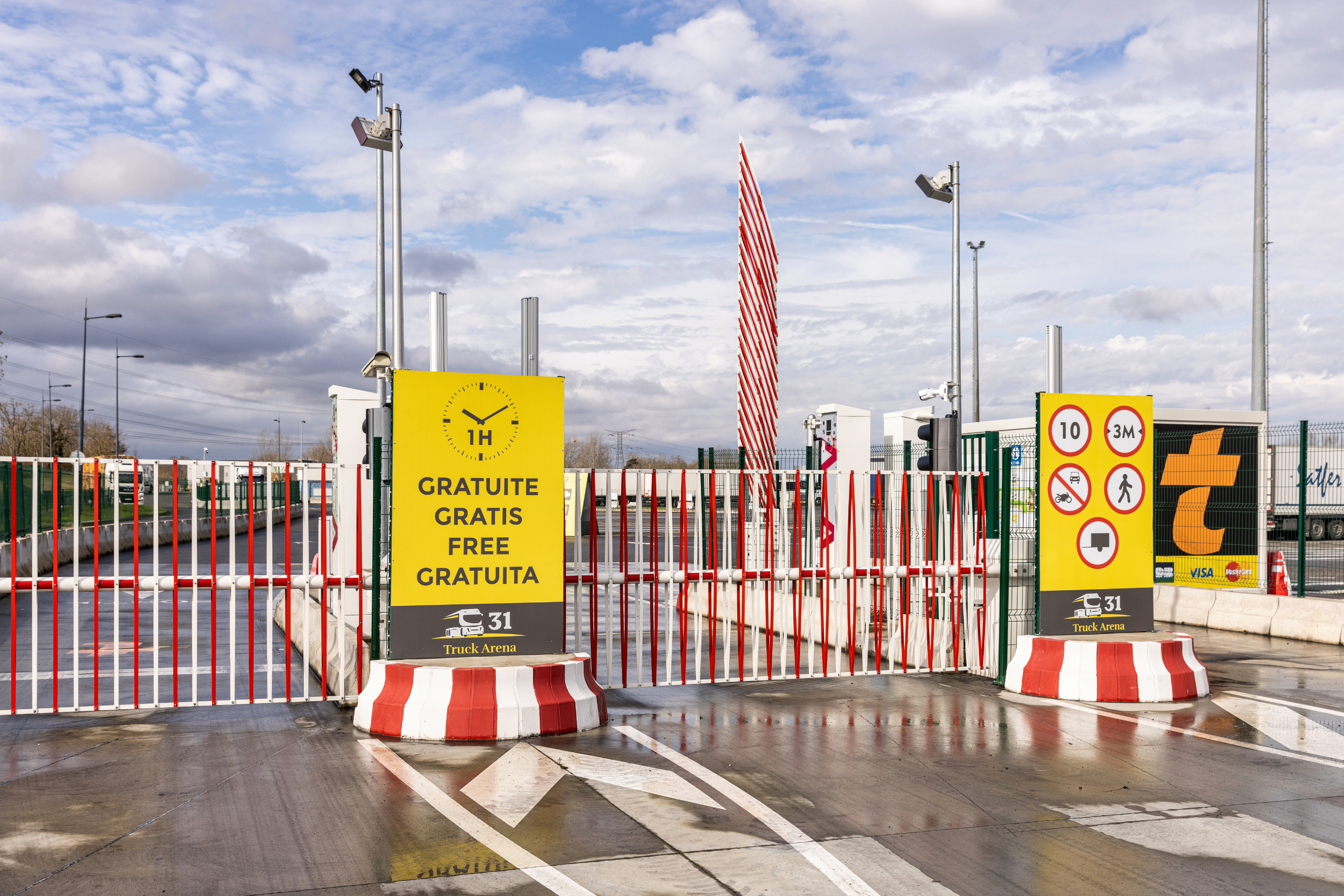 Parking poids lourds sécurisé Truck Arena 31 Toulouse Eurocentre