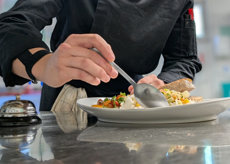 Thomas et Tyno : le duo de choc en cuisine chez Truck Arena 31