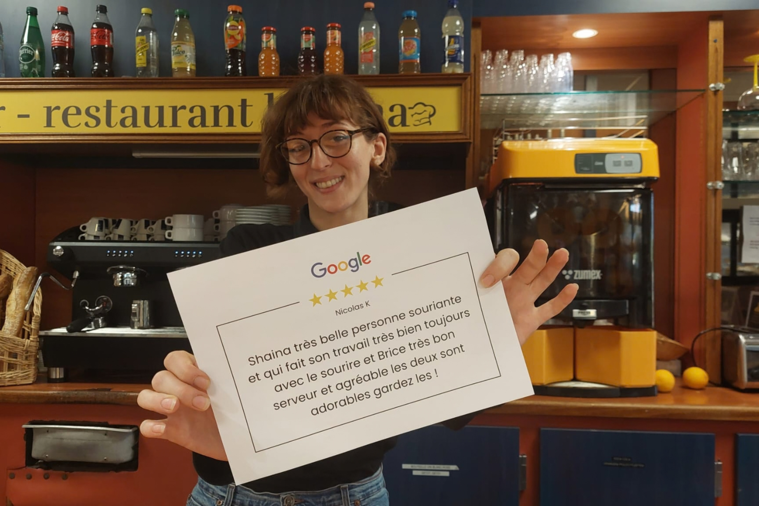 Équipe restaurant l'Arena service continu Toulouse Eurocentre Castelnau-d'Estrétefonds
